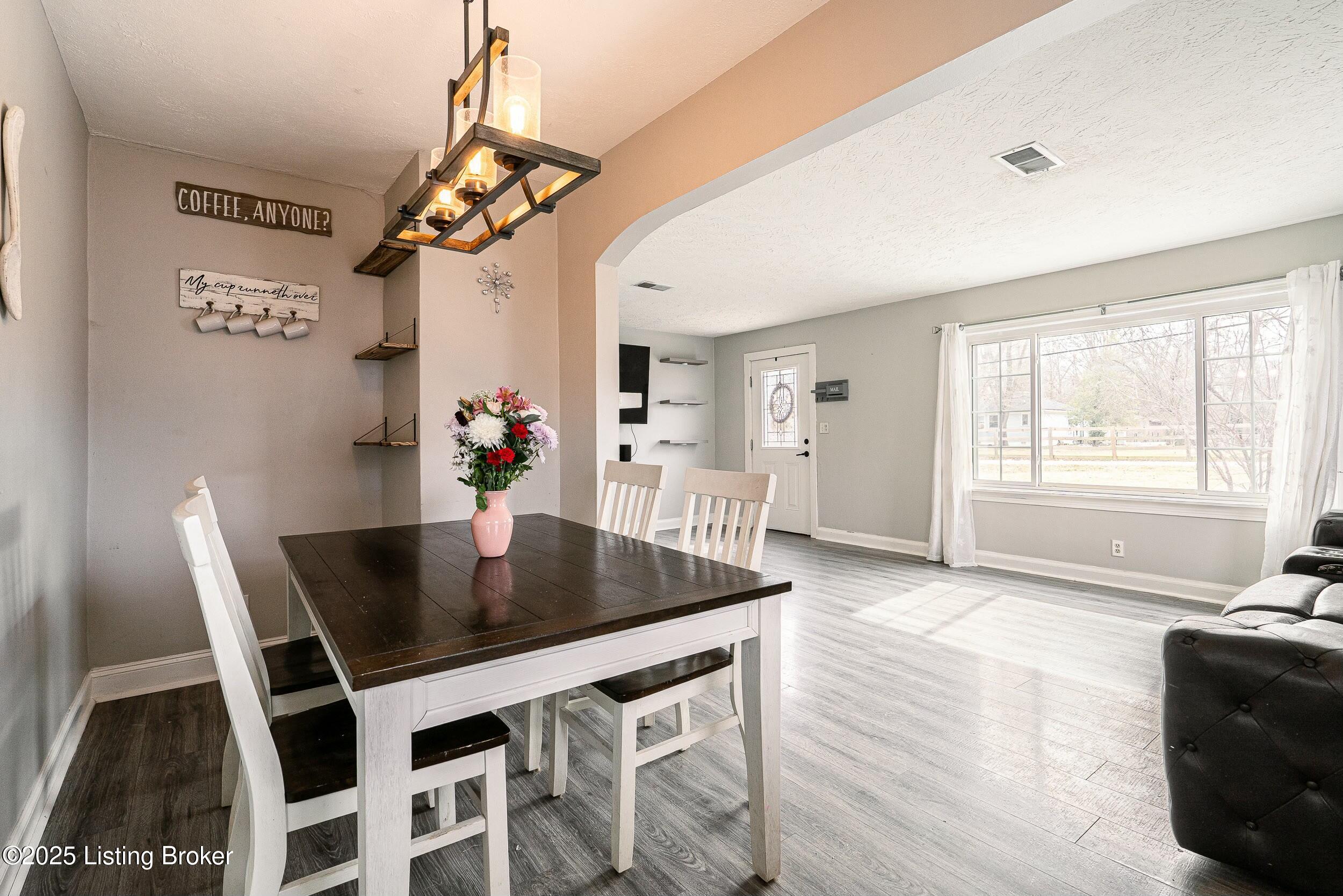 6613 West Orell Road Louisville, KY 40272 - Photo 7 of 40 tempImageOxdQOF