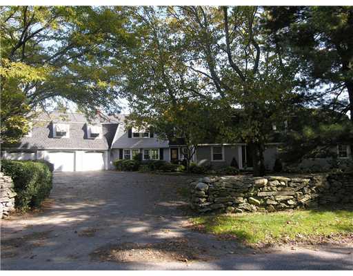 340 Rumstick Road Barrington, RI 02806 - Photo 1 of 12 Exterior Front.