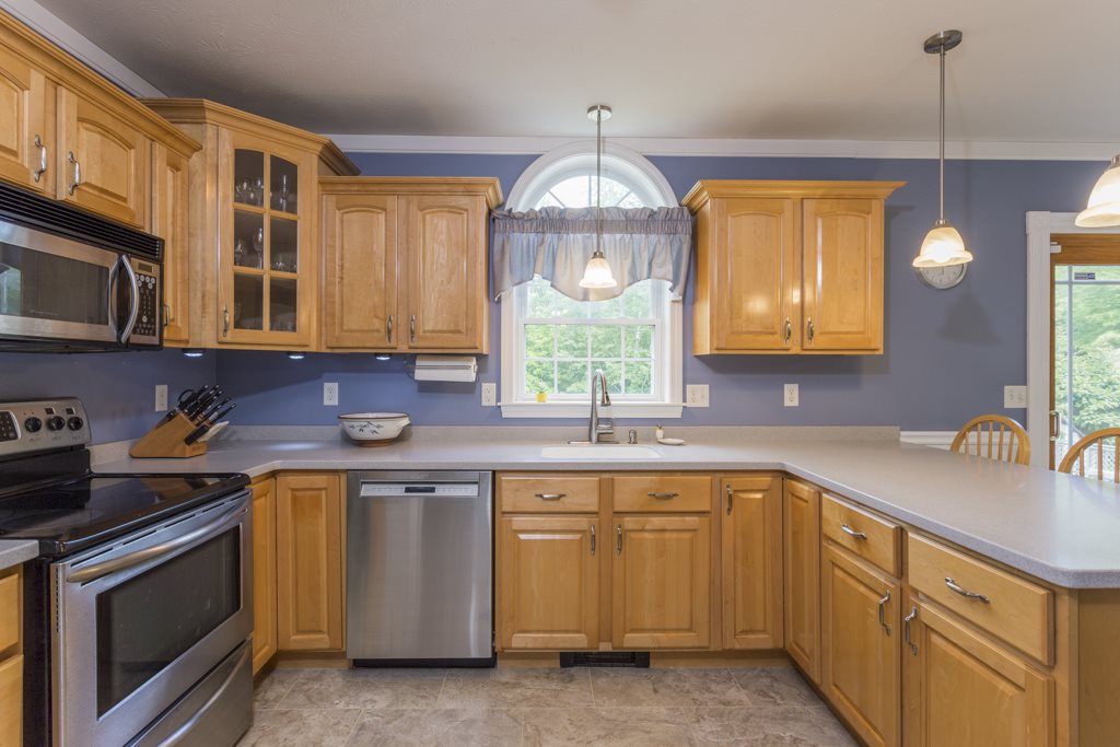 93 Byam Road New Boston, NH 03070 - Photo 15 of 40