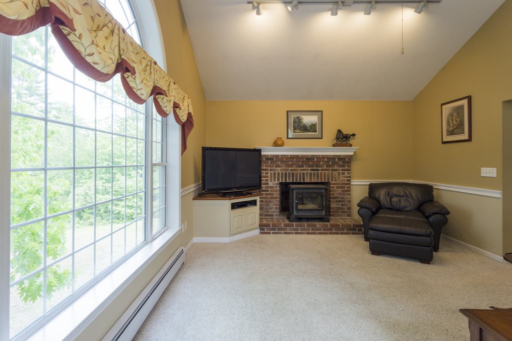 93 Byam Road New Boston, NH 03070 - Photo 21 of 40
