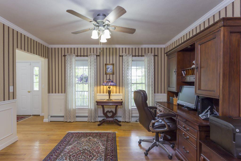 93 Byam Road New Boston, NH 03070 - Photo 25 of 40