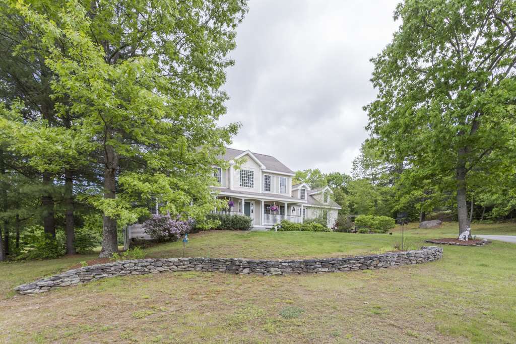 93 Byam Road New Boston, NH 03070 - Photo 5 of 40