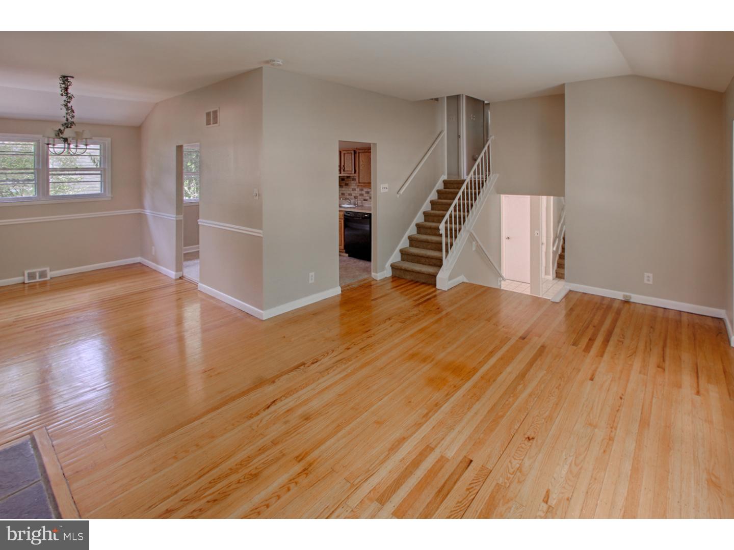 413 Bruce Road Cherry Hill, NJ 08034 - Photo 12 of 25 Living Room