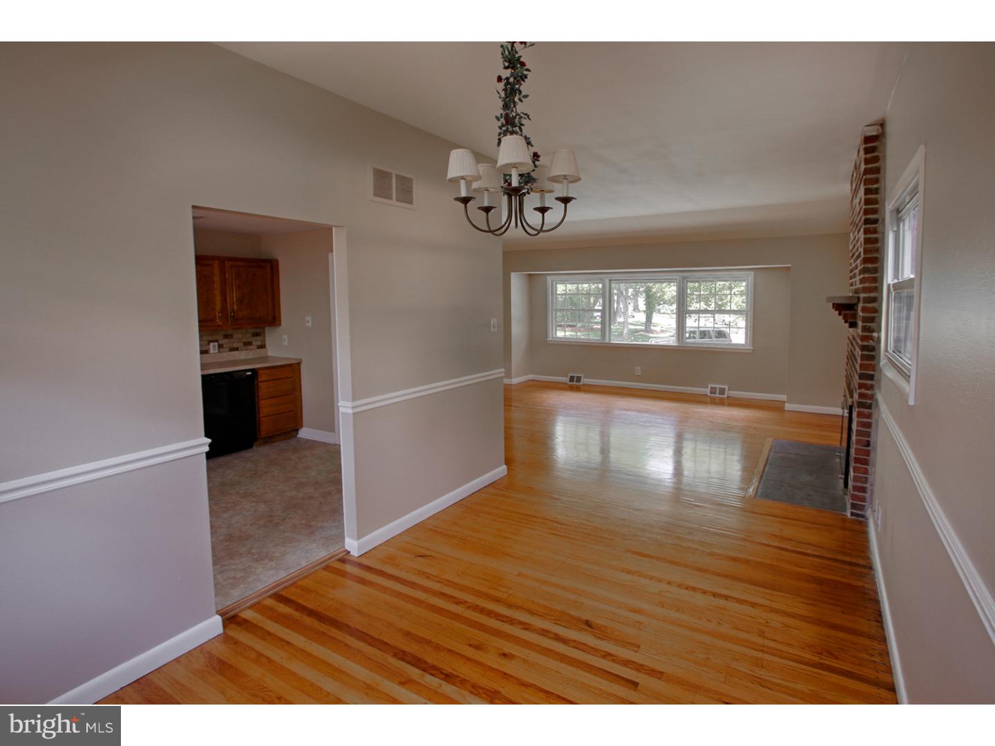 413 Bruce Road Cherry Hill, NJ 08034 - Photo 13 of 25 Dining Room