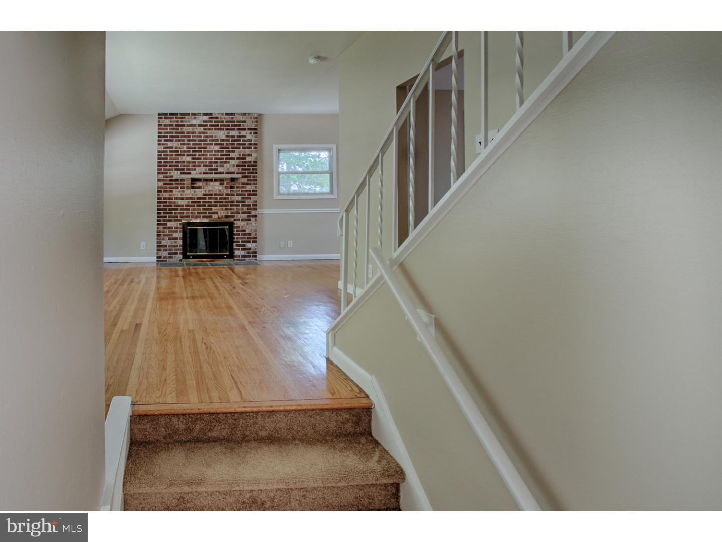 413 Bruce Road Cherry Hill, NJ 08034 - Photo 10 of 25 Living Room