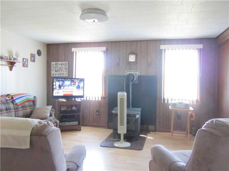 297 South Cottage Road Mercer, PA 16137 - Photo 15 of 25 Family Room.