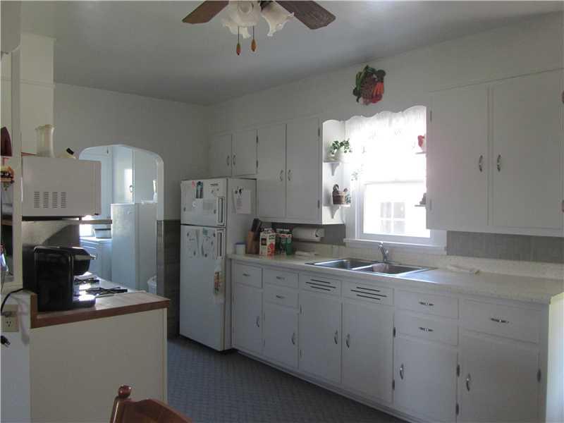 297 South Cottage Road Mercer, PA 16137 - Photo 7 of 25 Kitchen.