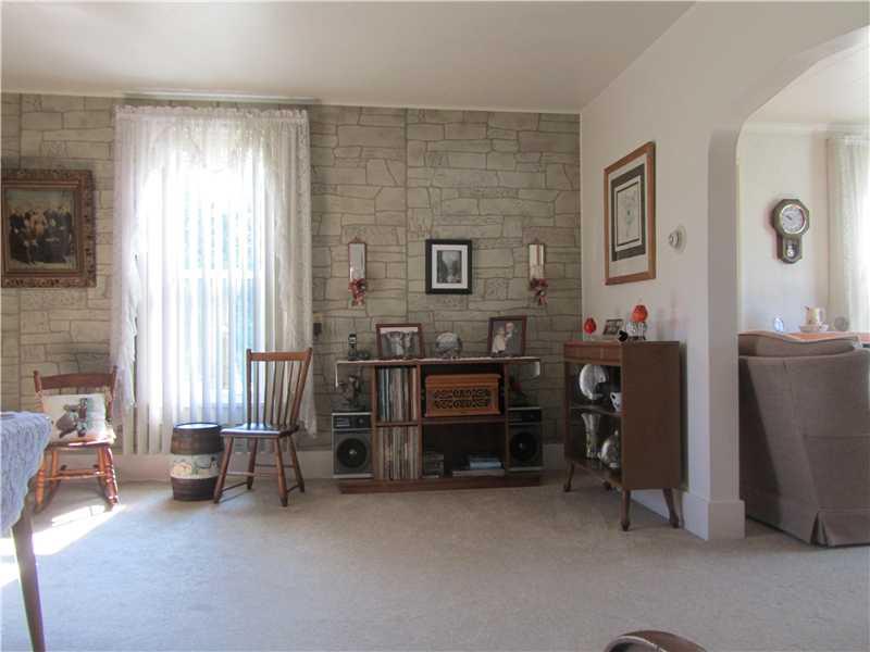 297 South Cottage Road Mercer, PA 16137 - Photo 9 of 25 Dining Room.