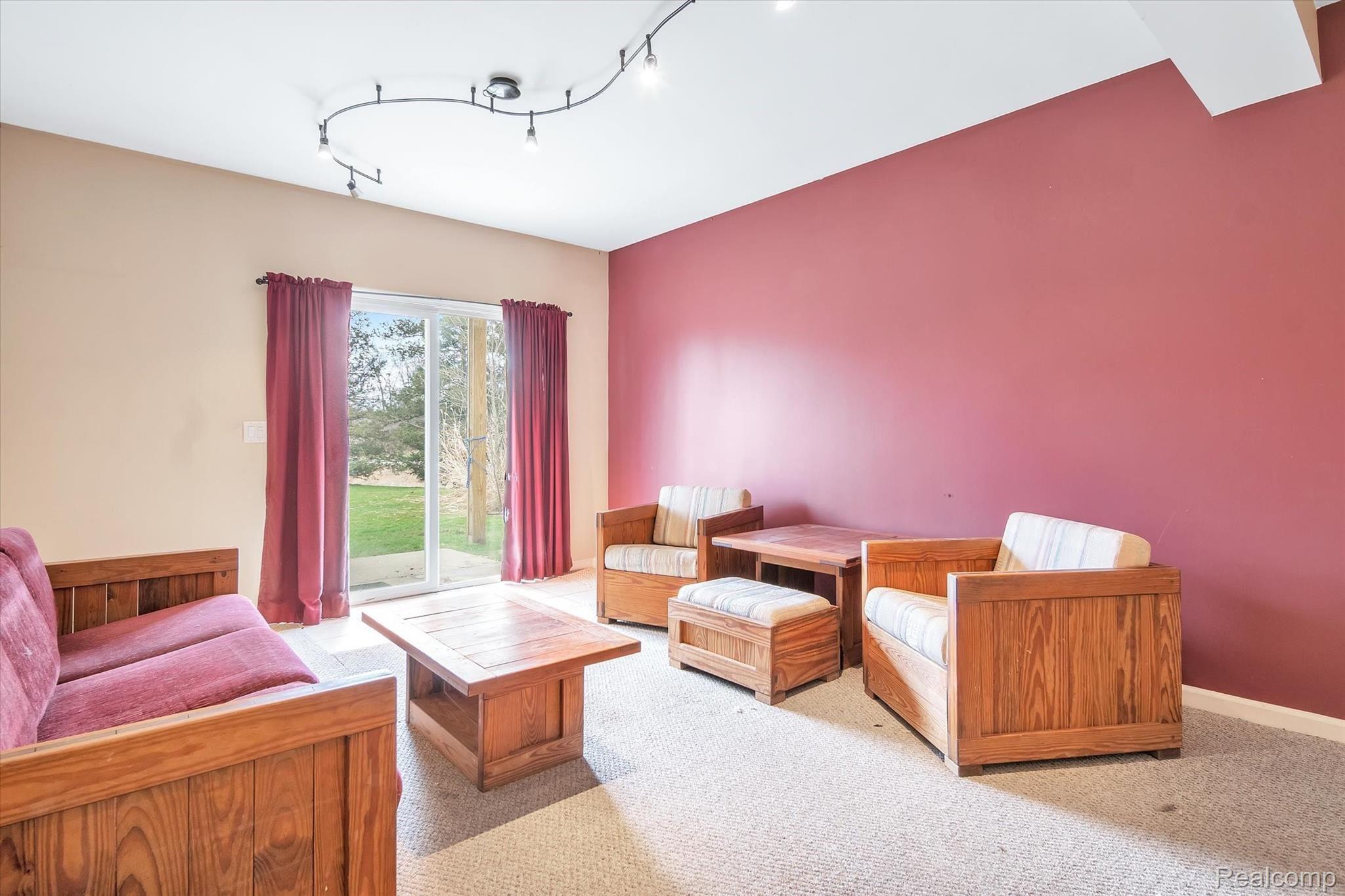 30 Sedum Road Howell, MI 48843 - Photo 38 of 50 42-30-Sedum-Rd-WindowStill-Real-Estate-Photography-42.jpg