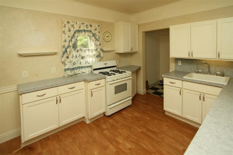 707 Reed Avenue Kalamazoo, MI 49001 - Photo 2 of 19 Additional Photo