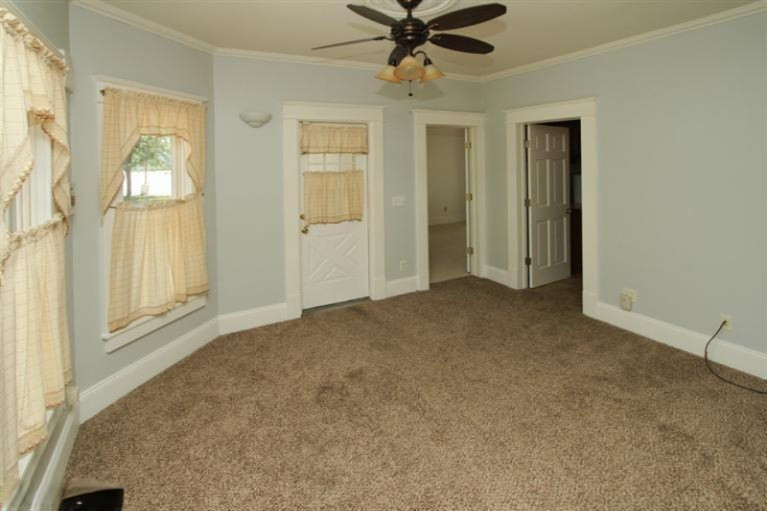 707 Reed Avenue Kalamazoo, MI 49001 - Photo 5 of 19 Additional Photo
