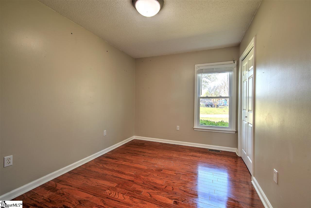 146 School Road Easley, SC 29640 - Photo 15 of 28