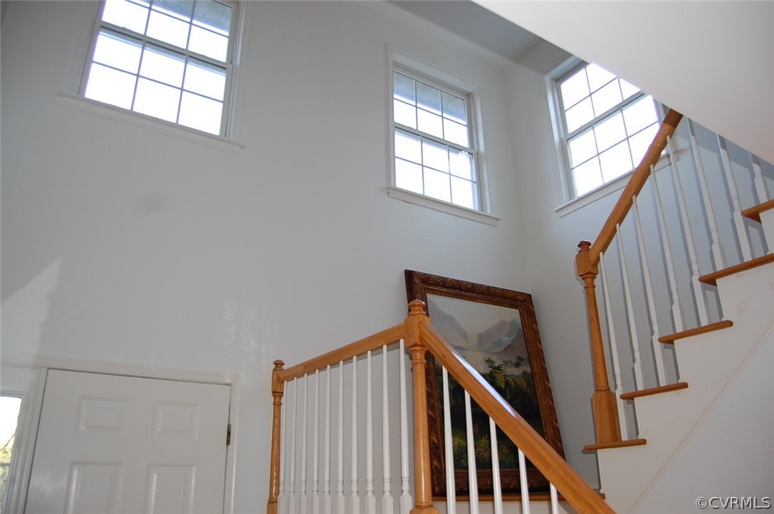 312 Sunset Ridge Drive Farmville, VA 23901 - Photo 15 of 25 a view of an entryway with staircase