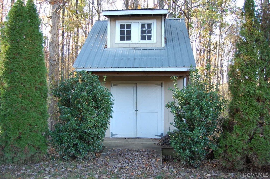 312 Sunset Ridge Drive Farmville, VA 23901 - Photo 25 of 25 a view of backyard of house