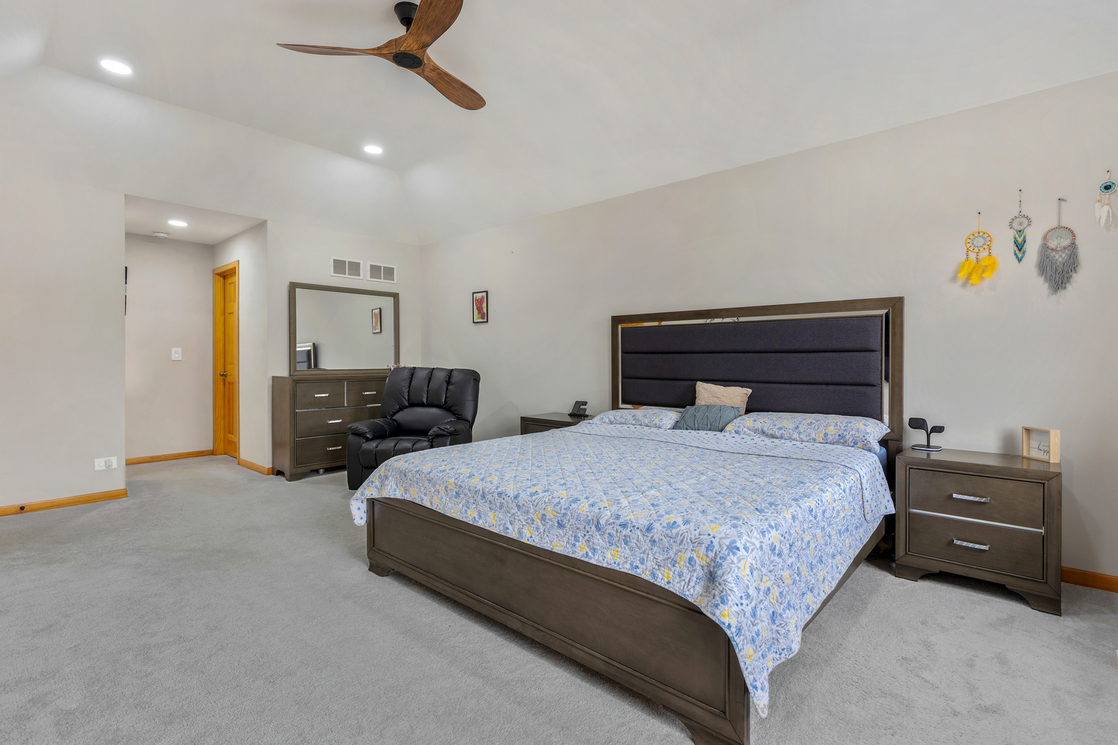 2052 Gardner Circle East Aurora, IL 60503 - Photo 14 of 26