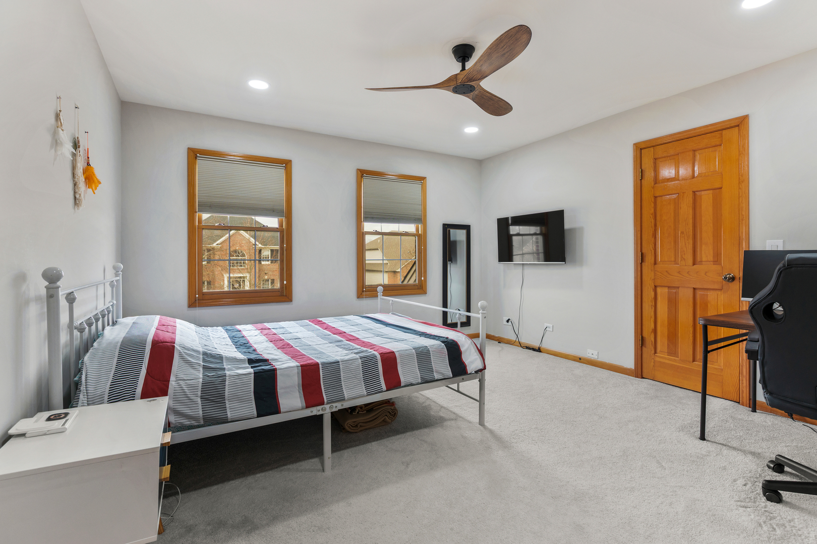 2052 Gardner Circle East Aurora, IL 60503 - Photo 15 of 26