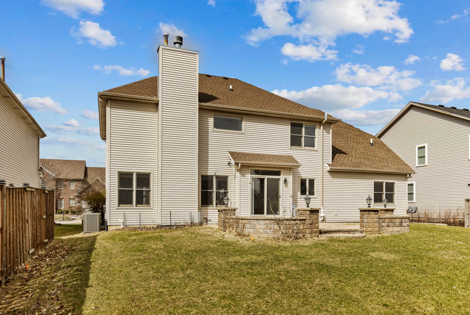 2052 Gardner Circle East Aurora, IL 60503 - Photo 23 of 26