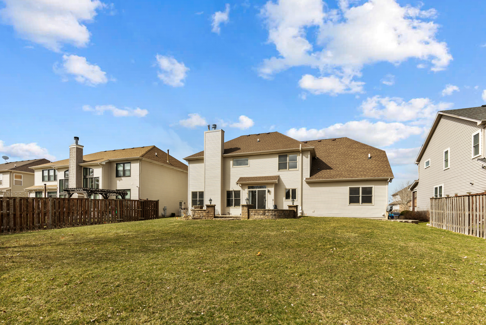 2052 Gardner Circle East Aurora, IL 60503 - Photo 25 of 26