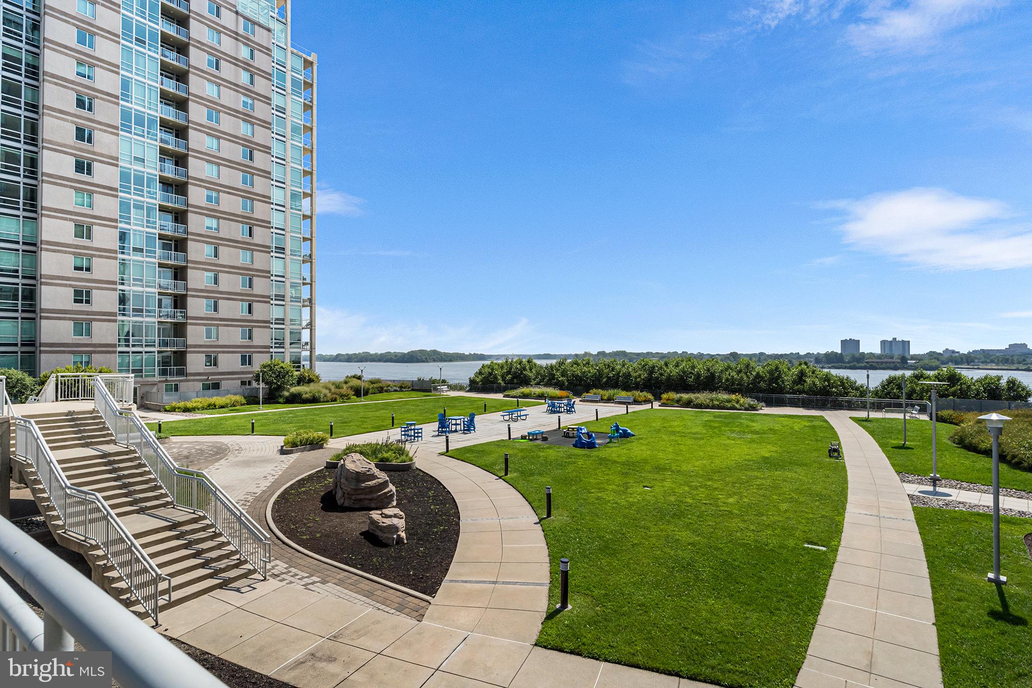 901 North Penn Street, Unit R308 Philadelphia, PA 19123 - Photo 37 of 43 3rd Floor Green Space, Park and Children Area