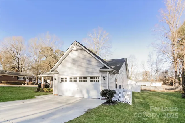 $1,930 | 85 Winecoff Avenue Northeast, Concord, NC 28025