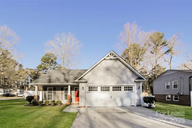 $1,930 | 85 Winecoff Avenue Northeast, Concord, NC 28025