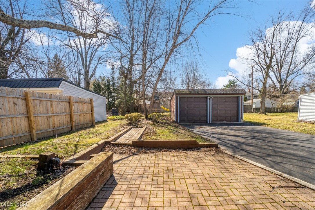 4174 Ardmore Road Cleveland, OH 44121 - Photo 29 of 33