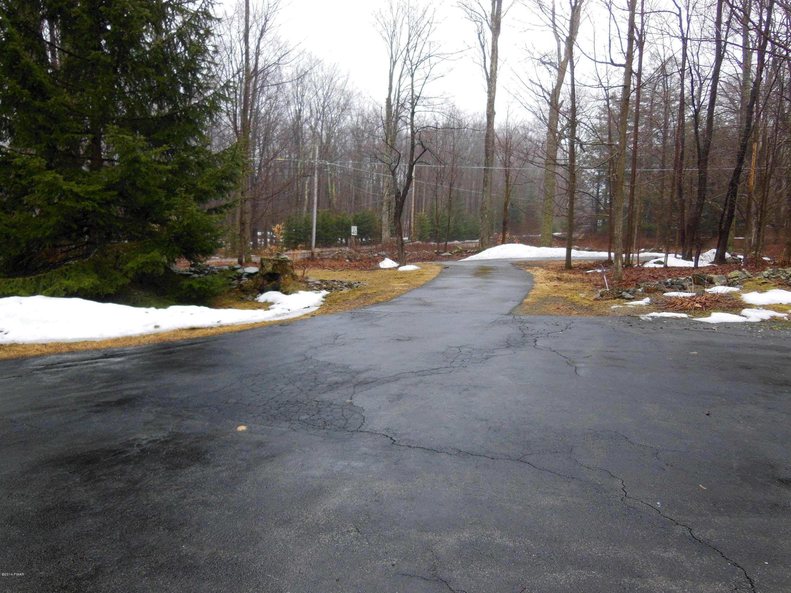 607 Carlton Road Tobyhanna, PA 18466 - Photo 18 of 22 Gallery Image 18