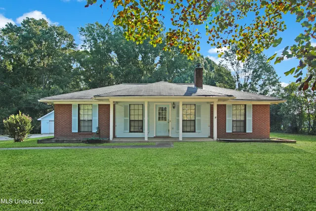 $170,900 | 1450 Dupree Road, Raymond, MS 39154