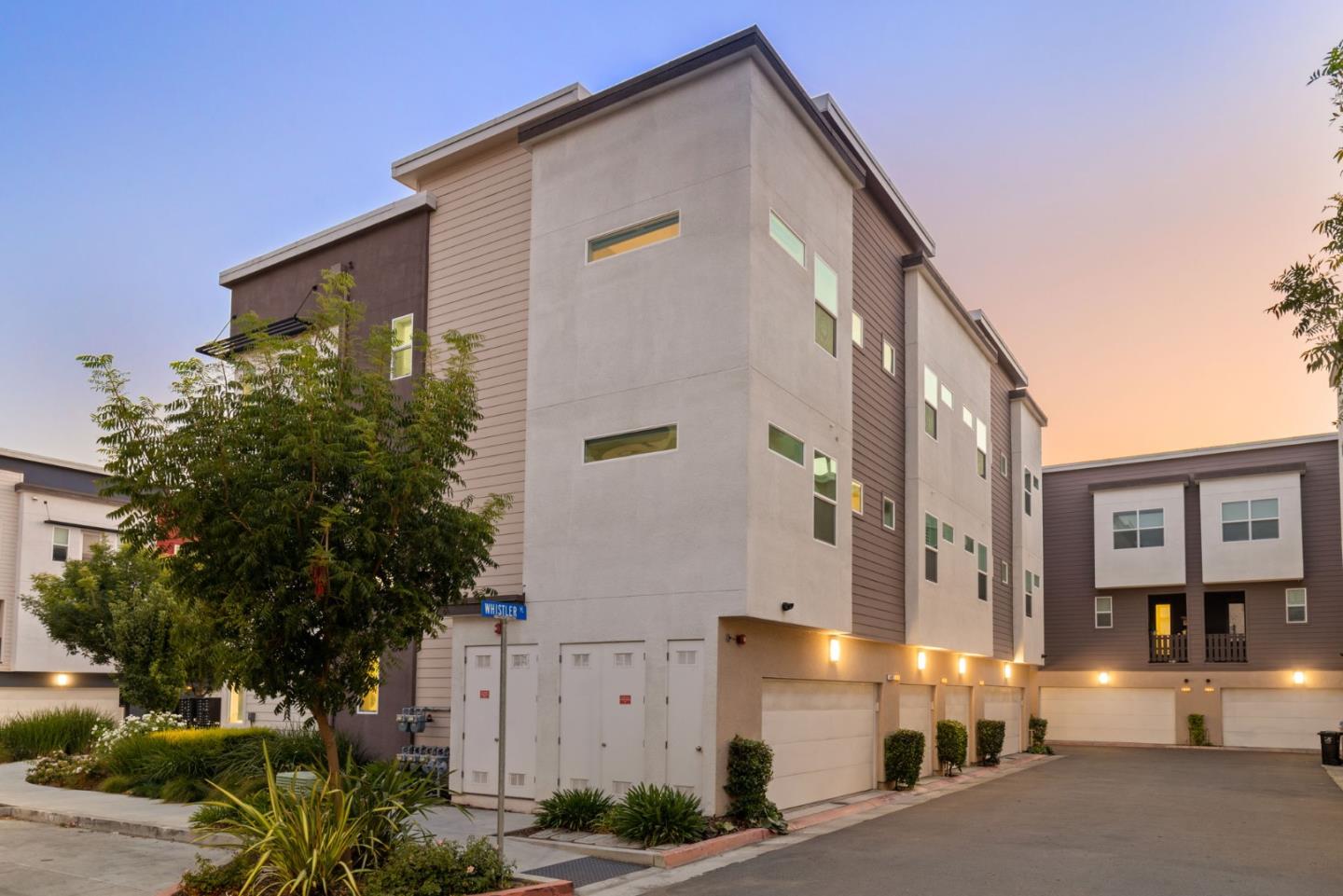 402 Ellicott Loop San Jose, CA 95123 - Photo 3 of 33 a front view of a building with street view