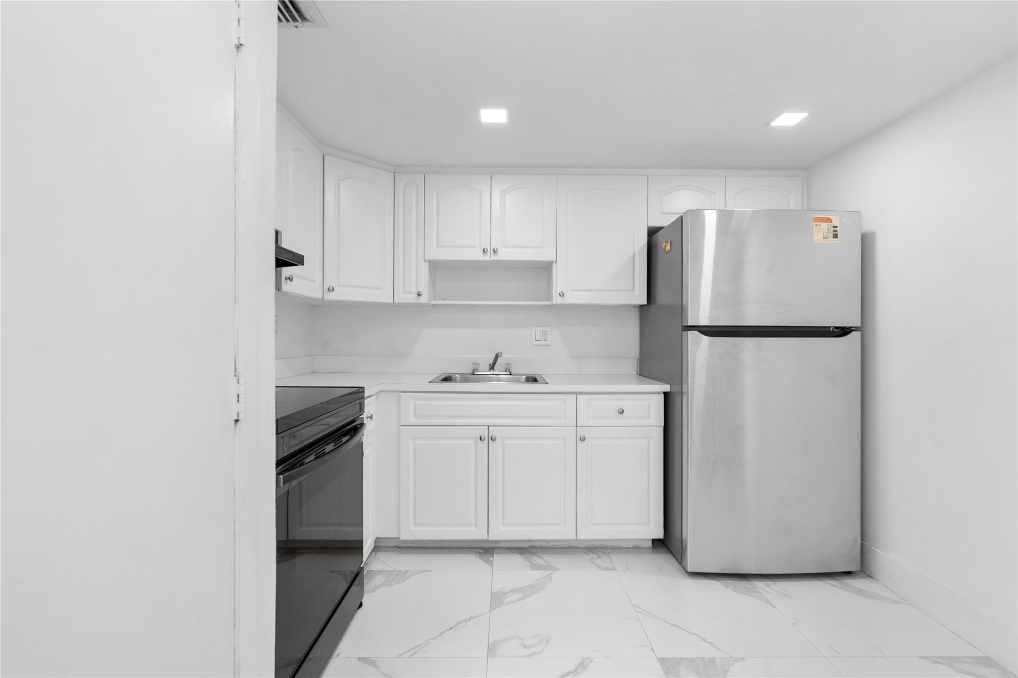 4164 Inverrary Drive, Unit 412 Lauderhill, FL 33319 - Photo 11 of 20 Photo 10