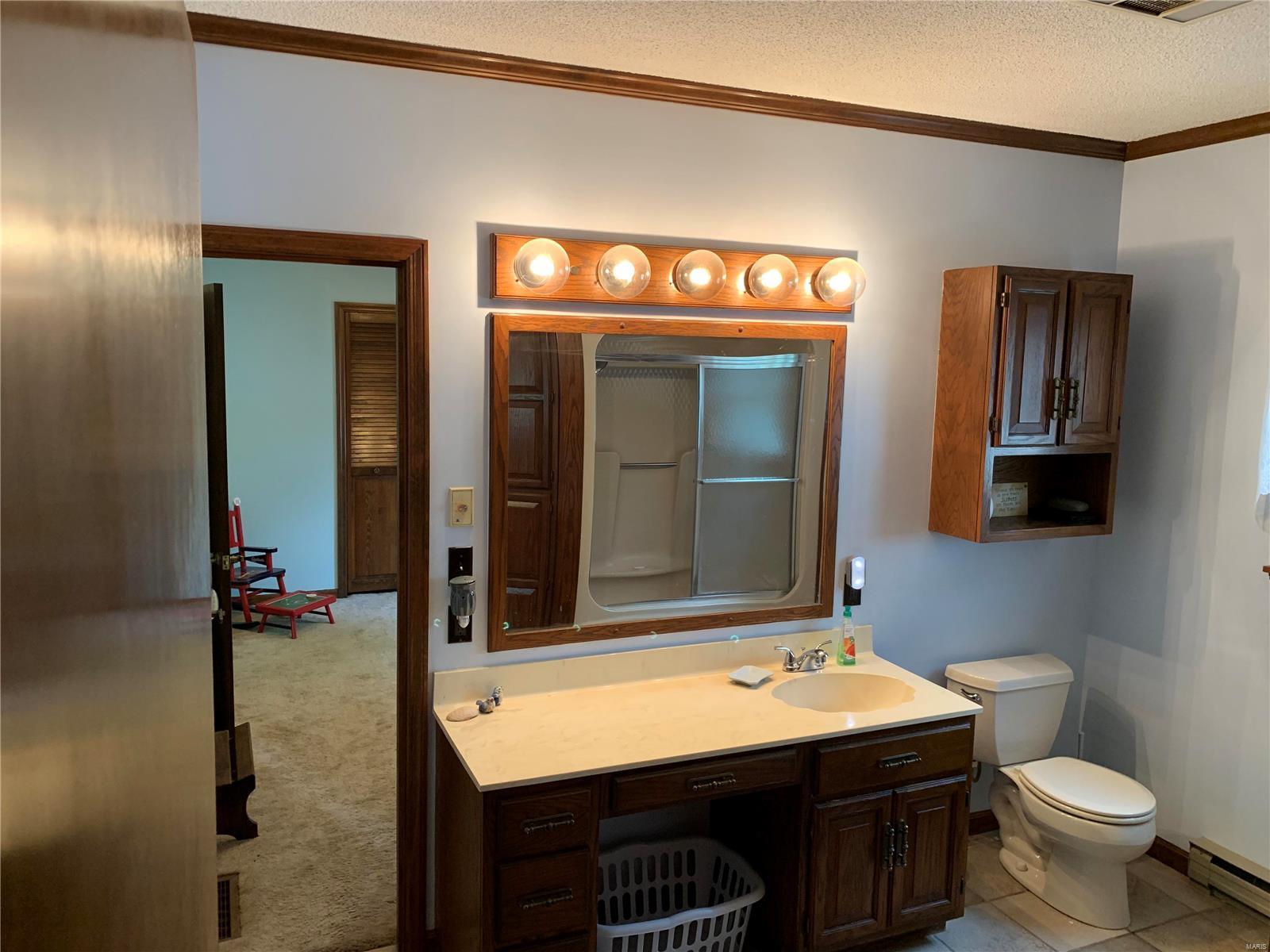 708 Walnut Hill Road Centralia, IL 62801 - Photo 25 of 41 Gallery Image 25