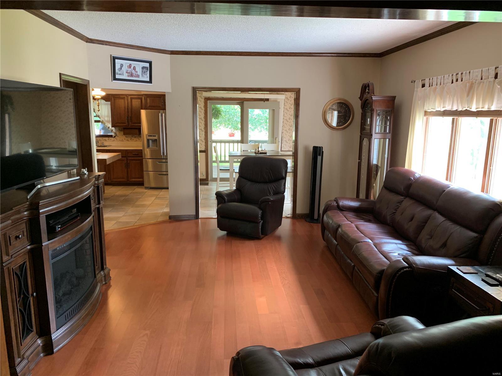 708 Walnut Hill Road Centralia, IL 62801 - Photo 29 of 41 Gallery Image 29