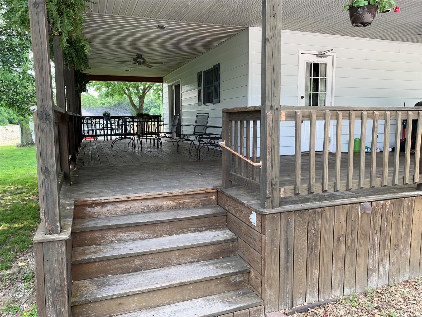 708 Walnut Hill Road Centralia, IL 62801 - Photo 7 of 41 Gallery Image 7