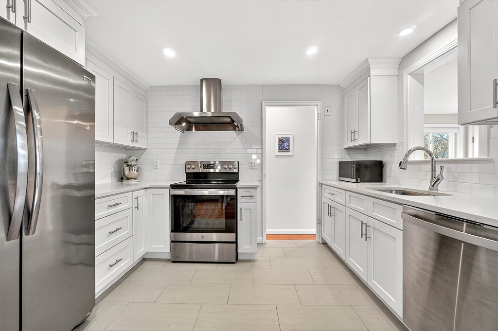 13 Carson Road Woburn, MA 01801 - Photo 13 of 41 Gallery Image 13
