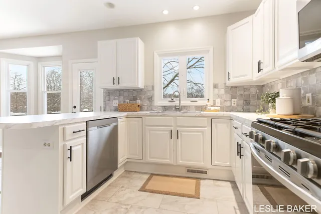 $529,900 | 3534 41st Street, Hamilton, MI 49419