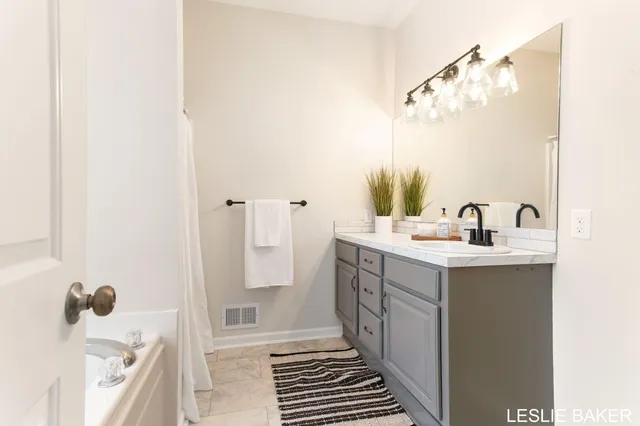 $529,900 | 3534 41st Street, Hamilton, MI 49419