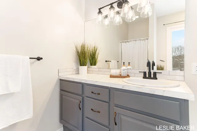 $529,900 | 3534 41st Street, Hamilton, MI 49419