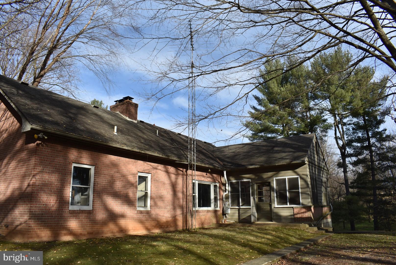 419 Landis Road Hagerstown, MD 21740 - Photo 3 of 41 Gallery Image 3