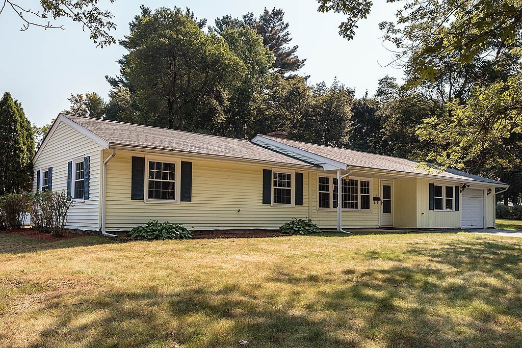 25 Judith Road Chelmsford, MA 01824 - Photo 1 of 29