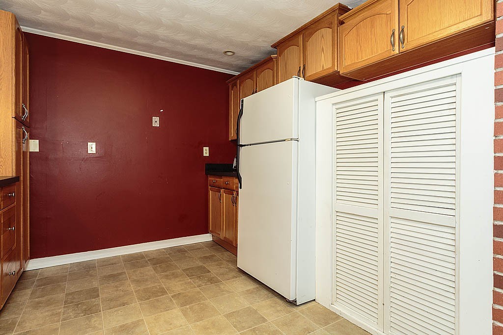 25 Judith Road Chelmsford, MA 01824 - Photo 14 of 29