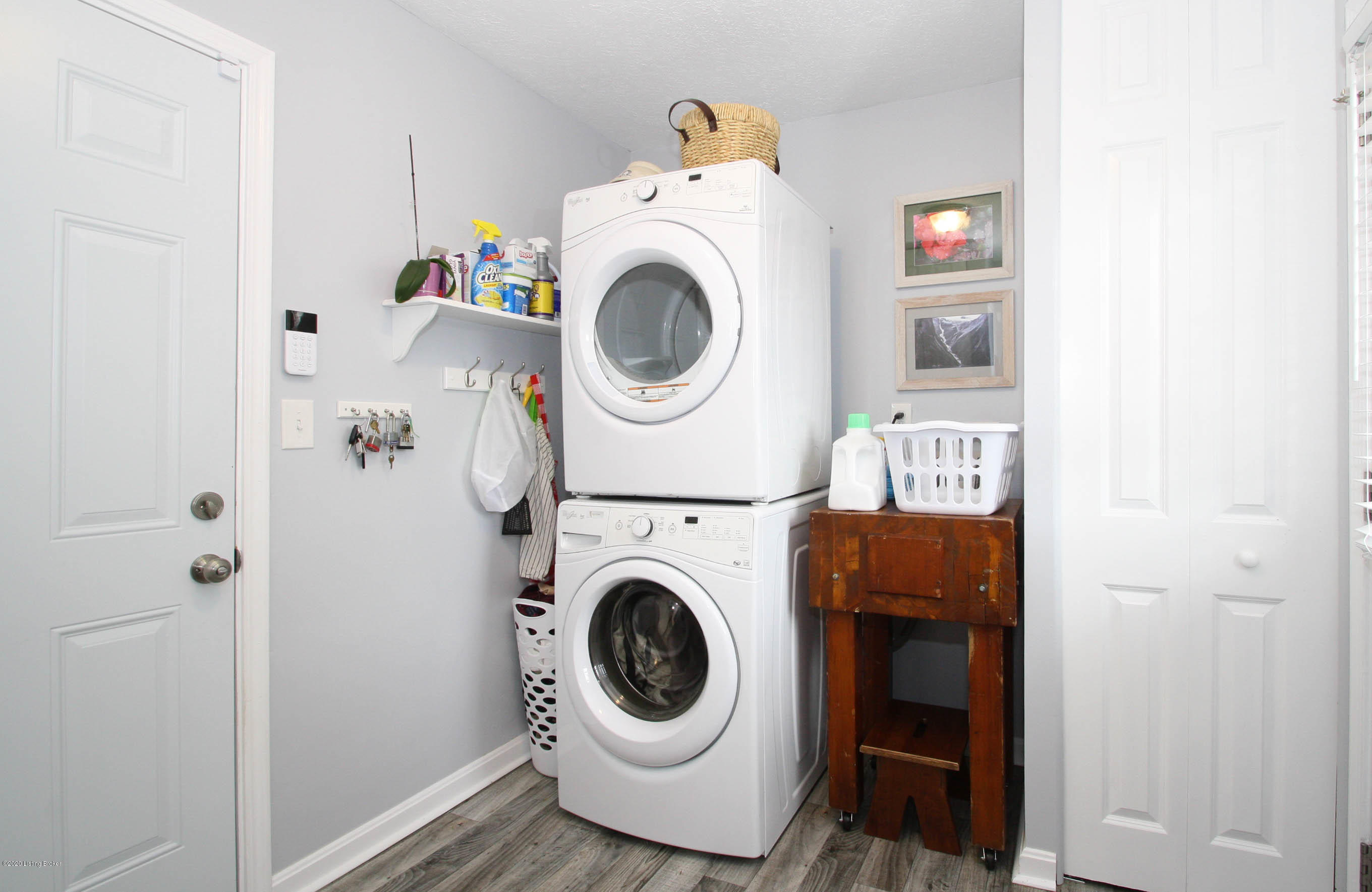 136 Oak Ridge Drive Radcliff, KY 40160 - Photo 9 of 19 Laundry