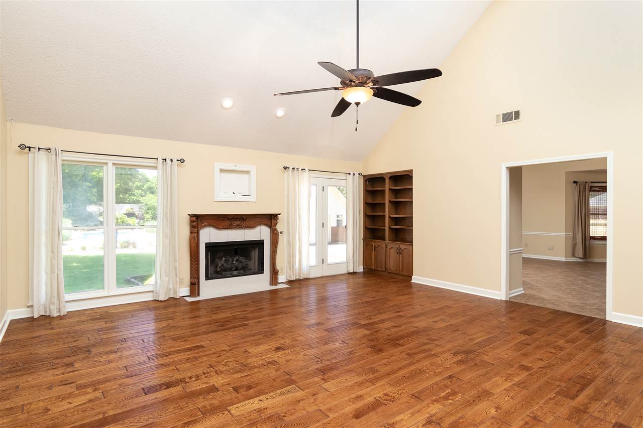 6945 Deerfield Road Bartlett, TN 38135 - Photo 4 of 25 Gallery Image 4