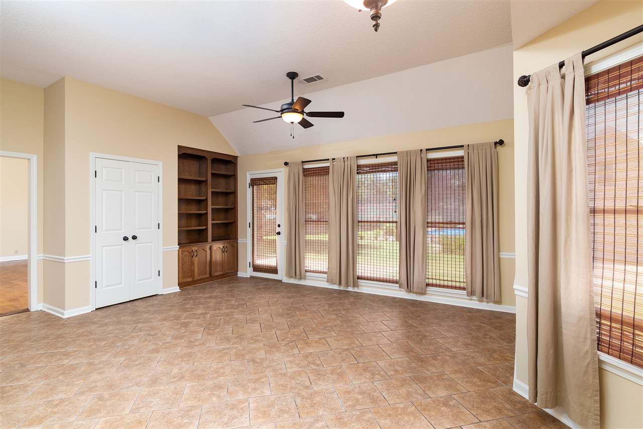 6945 Deerfield Road Bartlett, TN 38135 - Photo 10 of 25 Gallery Image 10