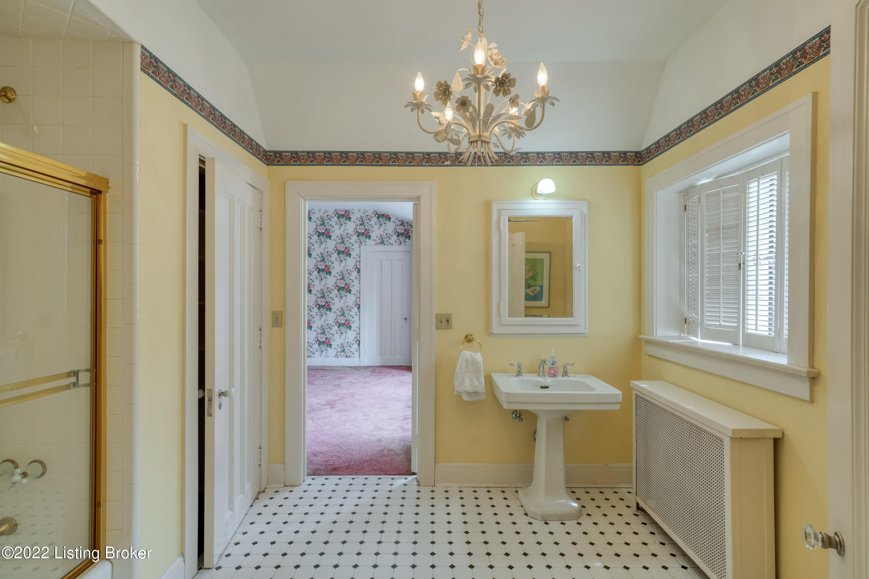 1644 Cherokee Road Louisville, KY 40205 - Photo 38 of 60 Jack and Jill Full Bathroom