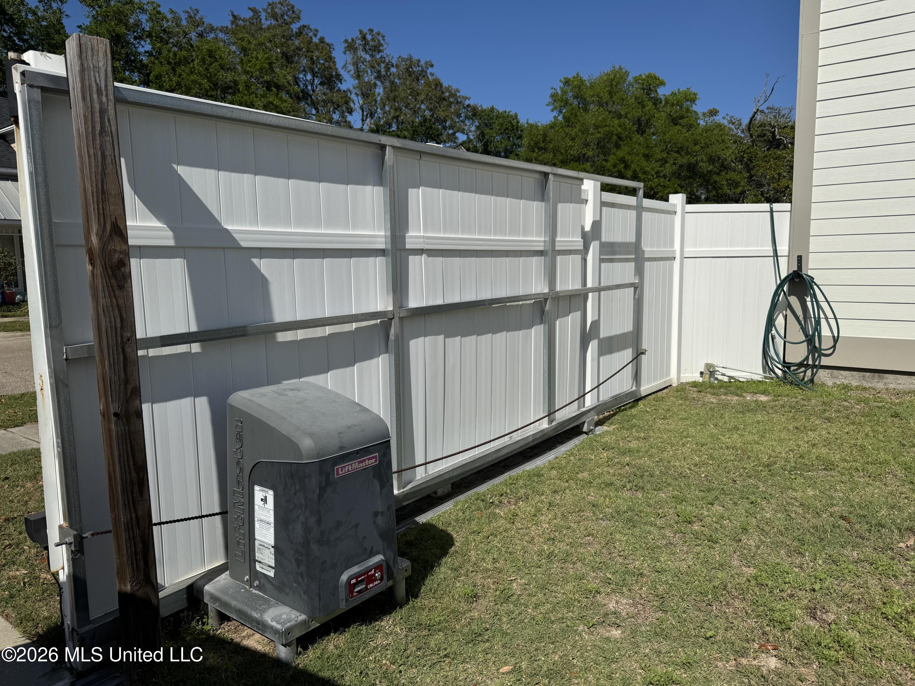 441 Hope Street Biloxi, MS 39530 - Photo 28 of 28 IMG_3600