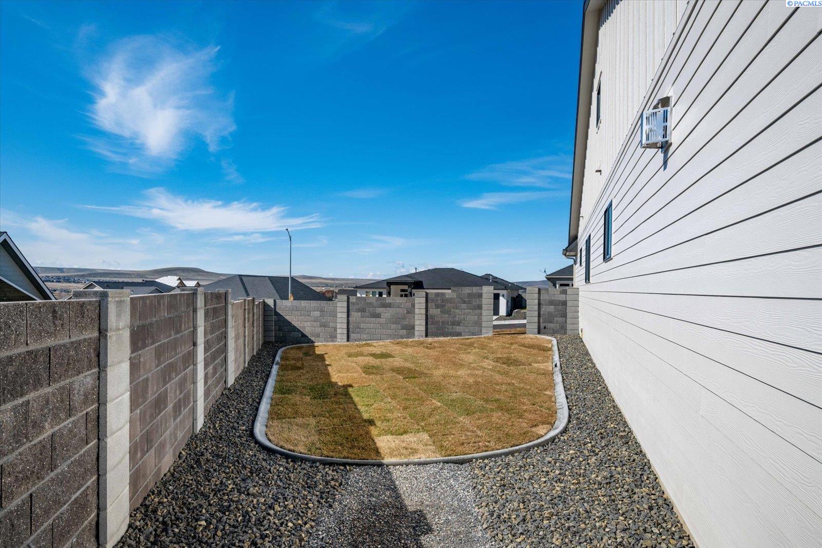 4119 East Clover Road Richland, WA 99352 - Photo 43 of 47 Gallery Image 43