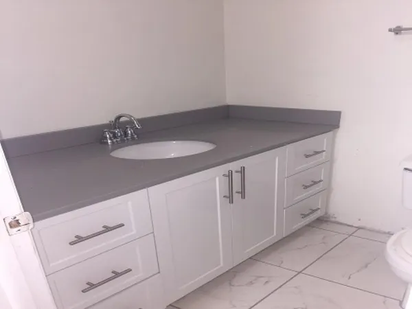 $2,200 | 1011 Southwest 105th Avenue, Unit 200, Miami, FL 33174