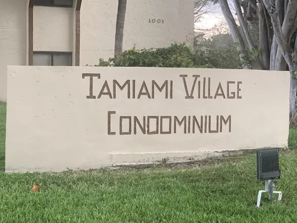 $2,200 | 1011 Southwest 105th Avenue, Unit 200, Miami, FL 33174