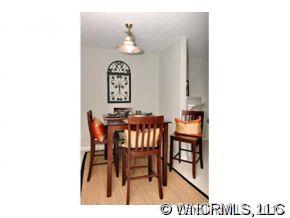 40 D Queen Road Candler, NC 28715 - Photo 4 of 9 Gallery Image 4
