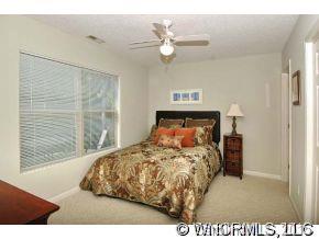 40 D Queen Road Candler, NC 28715 - Photo 6 of 9 Gallery Image 6
